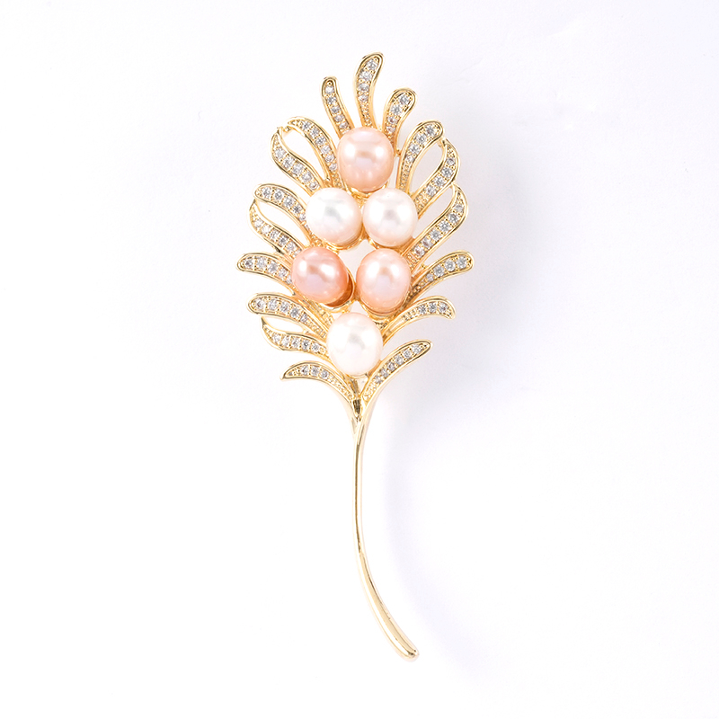 Perlenblütenbrosche 4,7–5,2 $