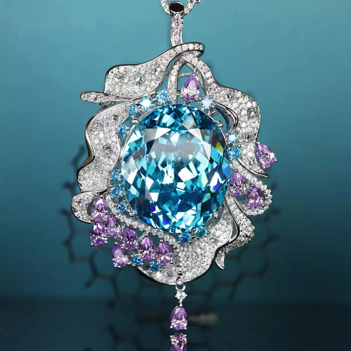 Anhänger-Halskette mit blauem Kristall-Edelstein und lila kleinem Stein NTB034
